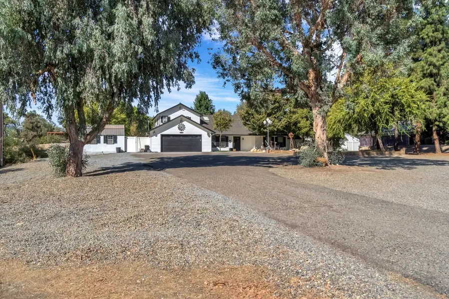 15446 Monreal Road, Madera, CA 93636 - #3