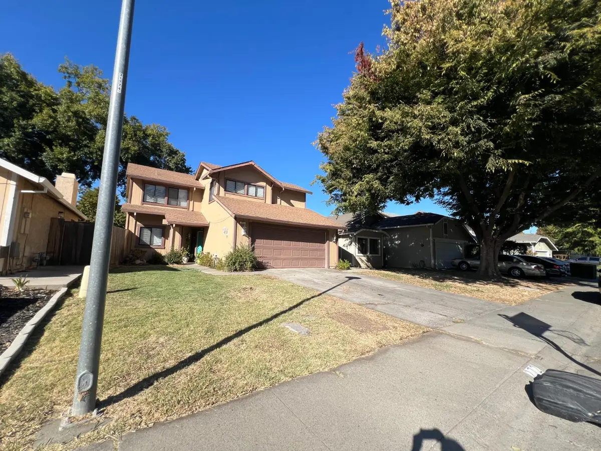 272 River Run Cir, Sacramento, CA 95833 - #1