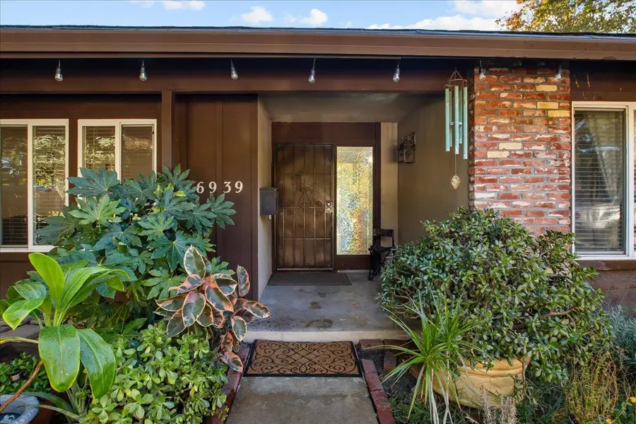 6939 Shiloh Place, Stockton, CA 95219 - #2