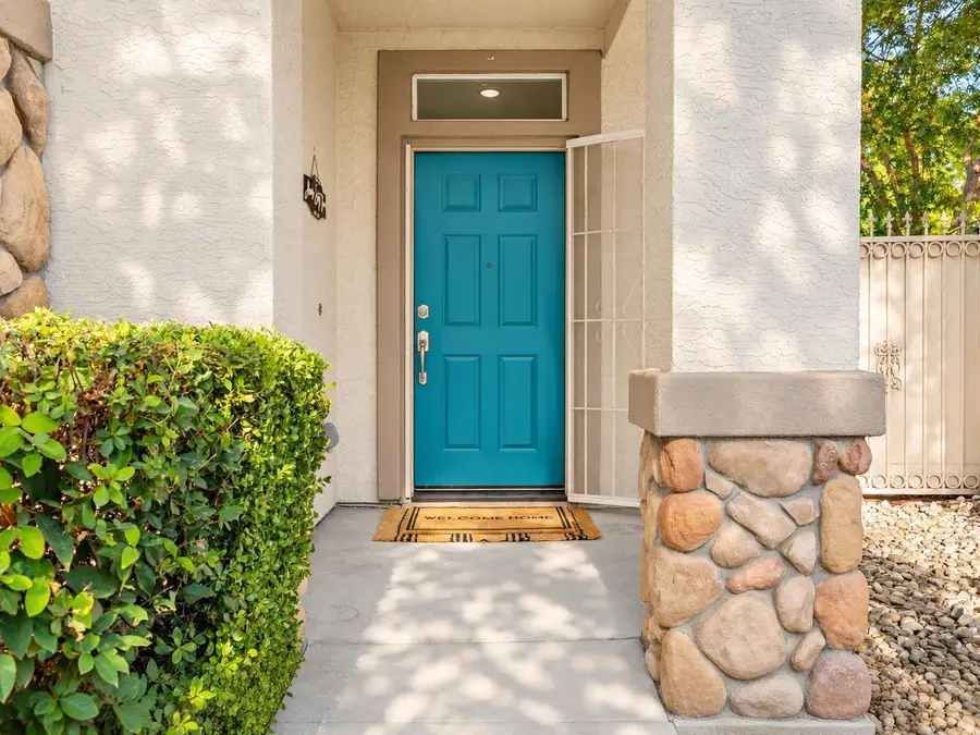 3111 Two Rivers Drive, Sacramento, CA 95833 - #3
