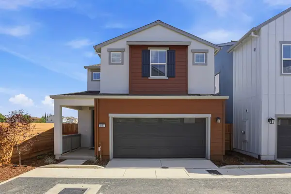 8457 Viborg Lane, Elk Grove, CA 95758
