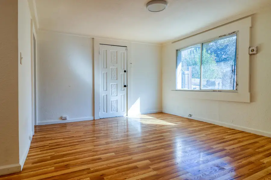 2389 Empress Street, Sacramento, CA 95815 - #2