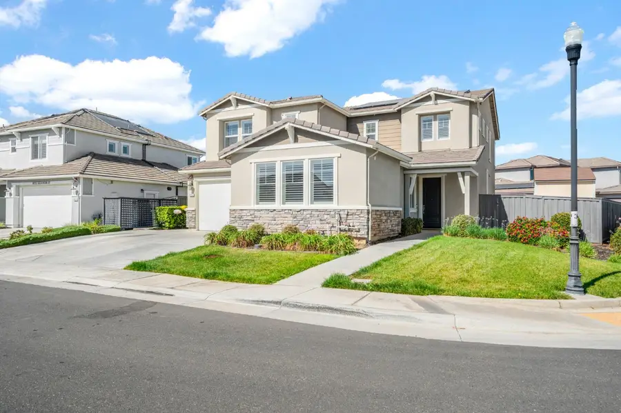 8157 Seahorse Way, Elk Grove, CA 95757 - #2