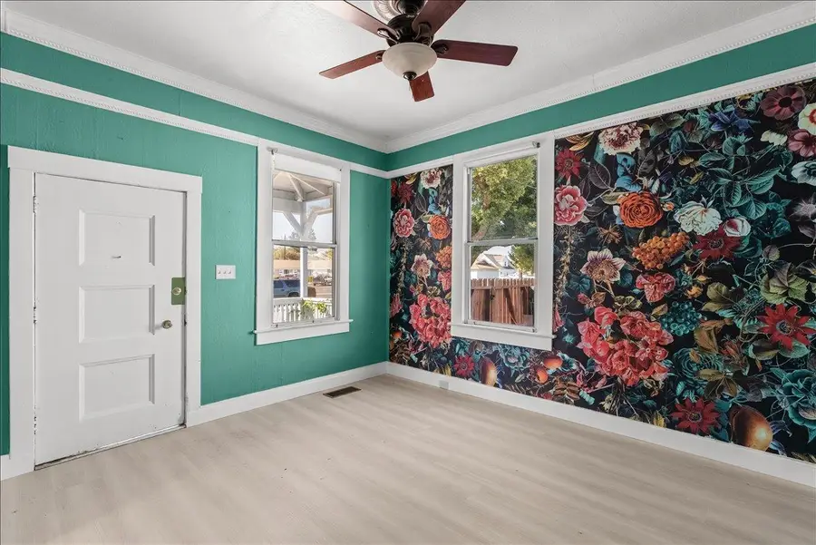 1736 Baker Avenue, Escalon, CA 95320 - #3