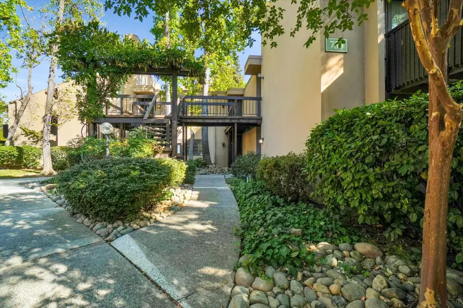 736 Woodside Lane #1, Sacramento, CA 95825 - #3