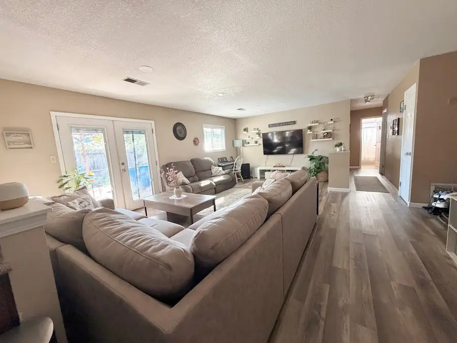 1912 Wildwood Way, Roseville, CA 95661 - #2