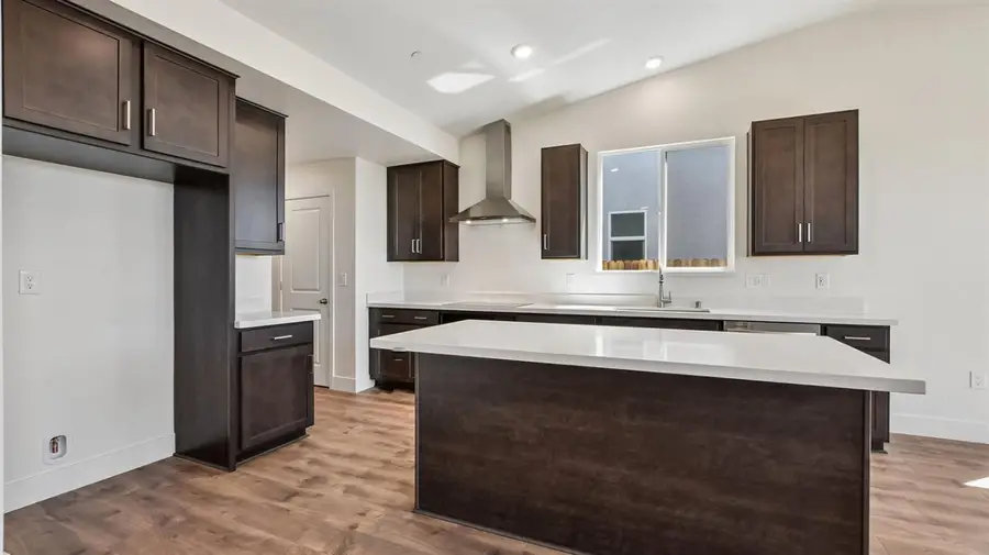 7835 Rivermeadow Way, Sacramento, CA 95832 - #3