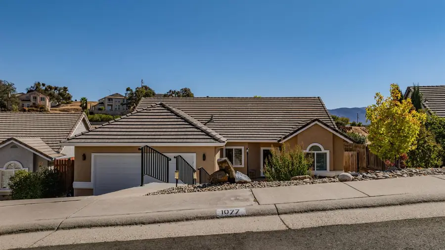 1077 Mockingbird Hill, Valley Springs, CA 95252 - #2