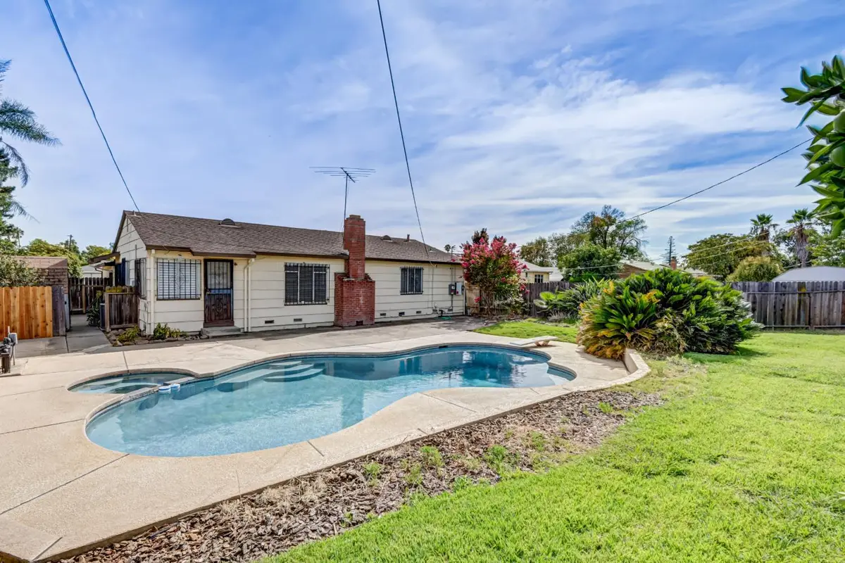5021 North Parkway, Sacramento, CA 95823 - #1
