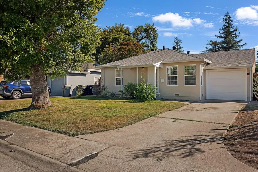 2520 23rd Avenue, Sacramento, CA 95820 - #3
