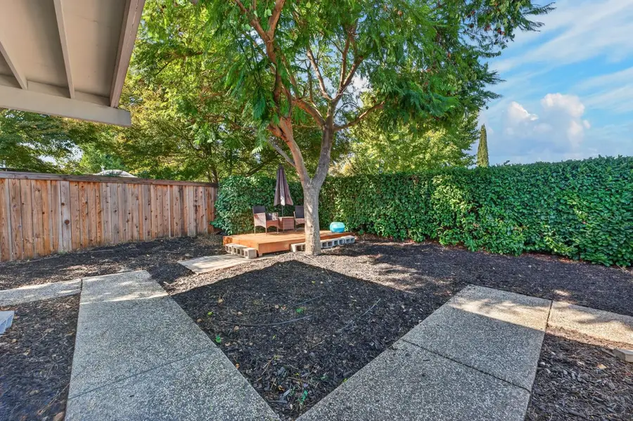 43 Paddle Court, Sacramento, CA 95833 - #3