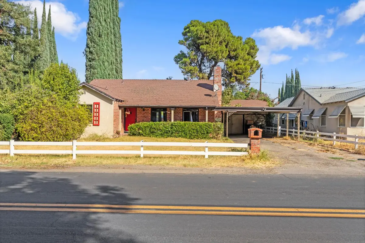 213 Palm Avenue, Modesto, CA 95350 - #1