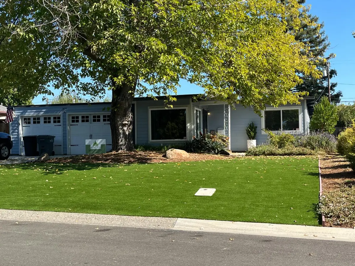 309 Linwood Avenue, Roseville, CA 95678 - #1