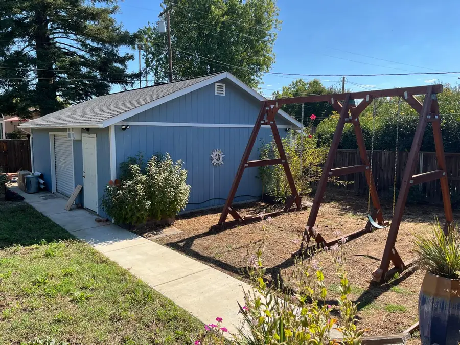 309 Linwood Avenue, Roseville, CA 95678 - #2