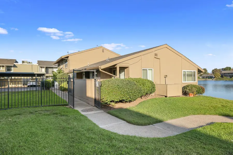 3784 W Benjamin Holt Drive #109, Stockton, CA 95219 - #2