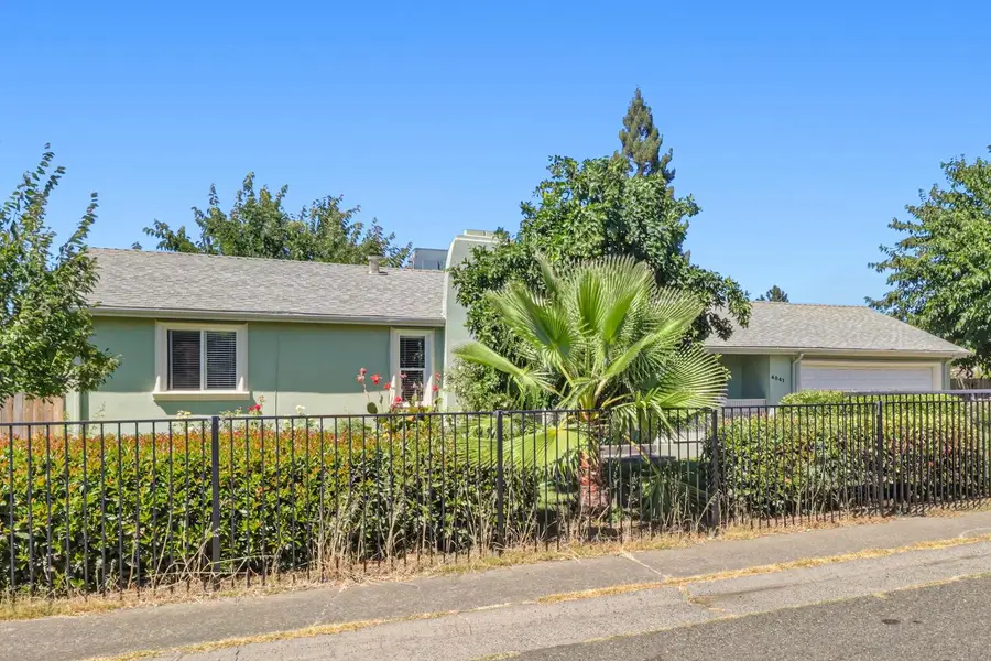 4041 Constitution Avenue, North Highlands, CA 95660 - #3