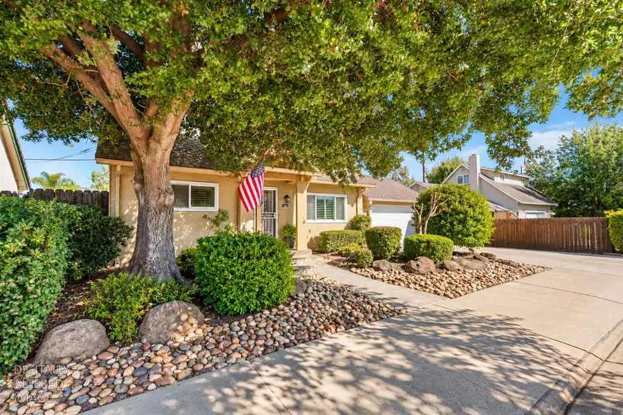 1913 Lake Street, Lodi, CA 95242 - #2