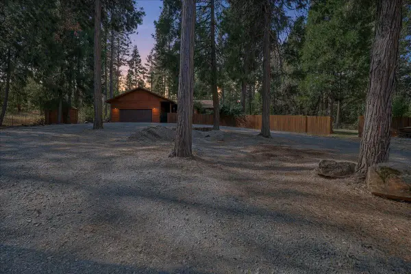 16558 Frenchtown Road, Brownsville, CA 95919
