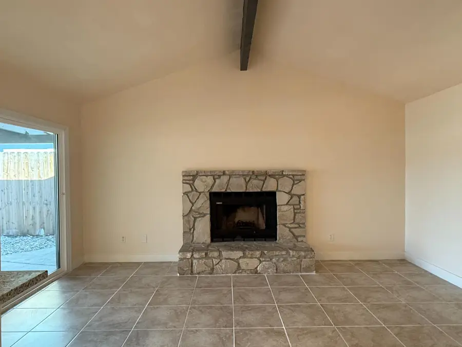 8255 White Sands Way, Sacramento, CA 95828 - #2