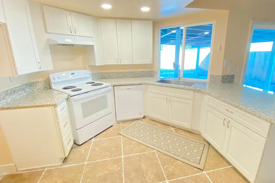 8255 White Sands Way, Sacramento, CA 95828 - #3