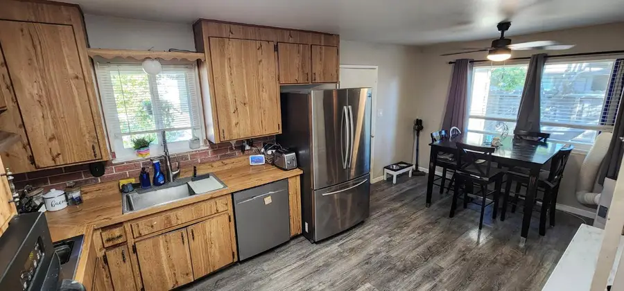 5300 Valparaiso, Sacramento, CA 95841 - #3