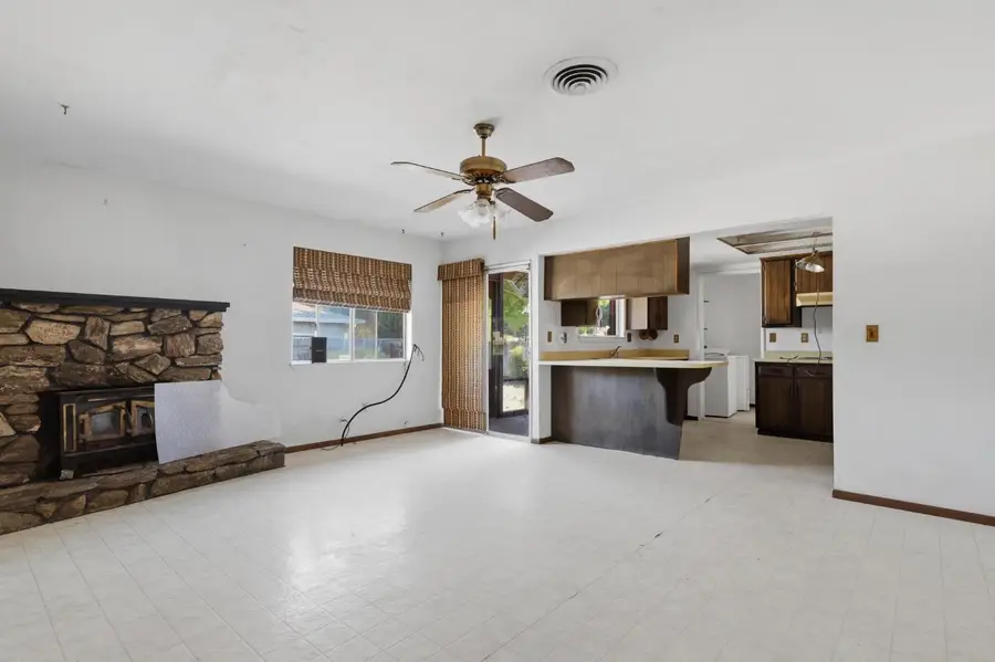 2387 N Colusa Highway, Yuba City, CA 95993 - #2