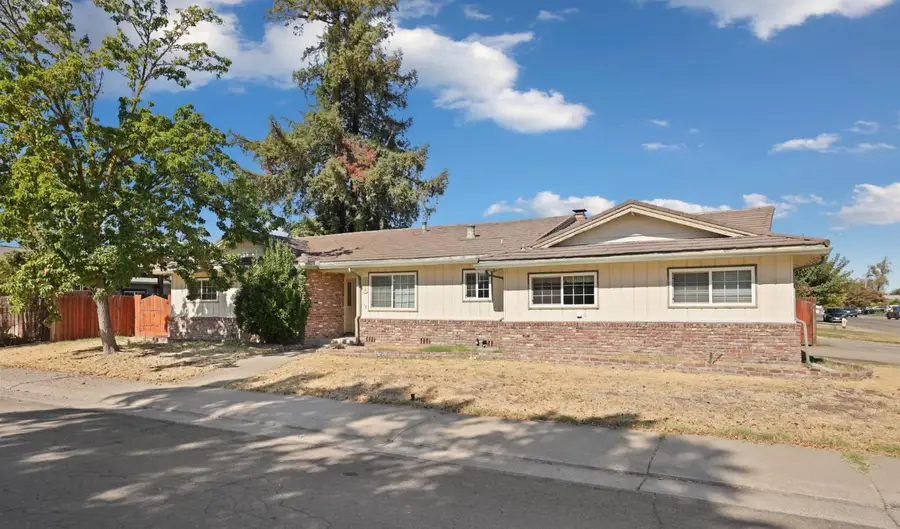 215 Franciscan Avenue, Stockton, CA 95210 - #2