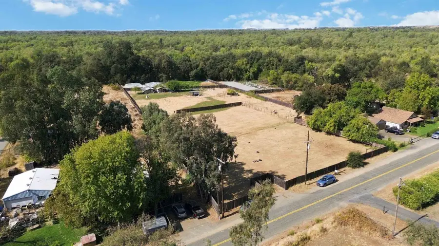 5816 Pacific Heights Road, Oroville, CA 95965 - #2