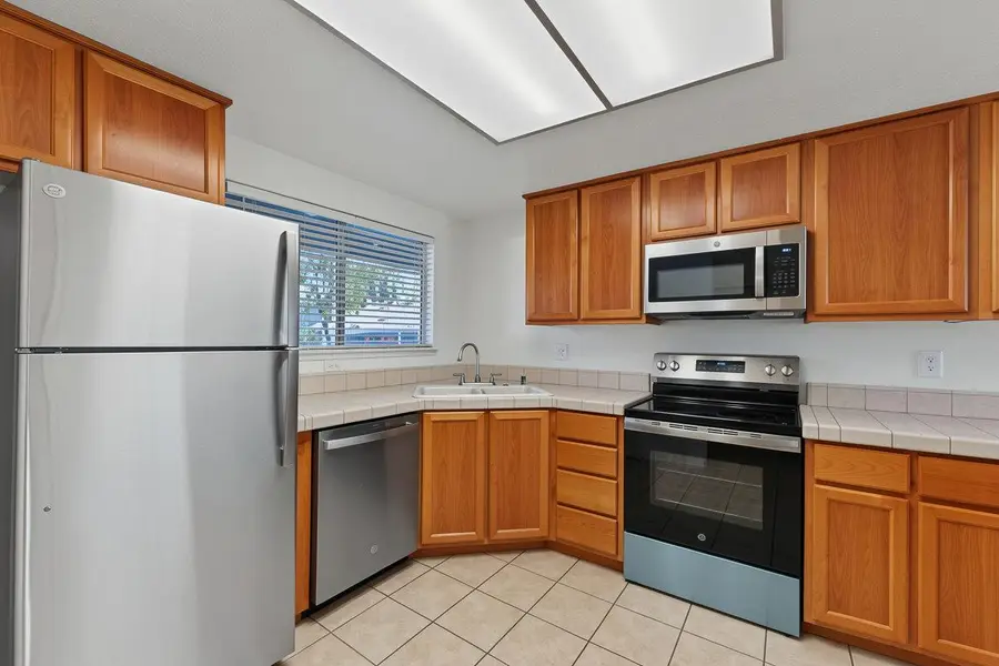 537 Lincoln Avenue #B, Modesto, CA 95354 - #3