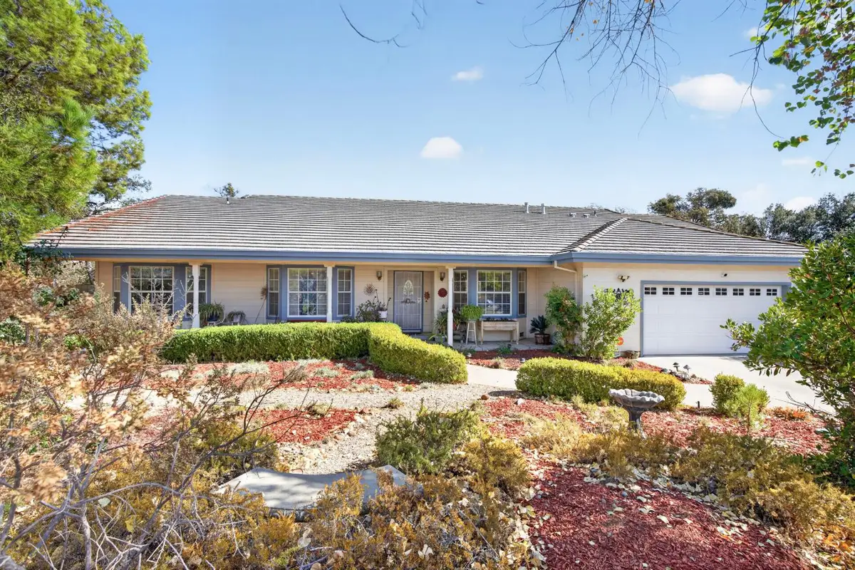 401 Oakridge Court, Valley Springs, CA 95252 - #1