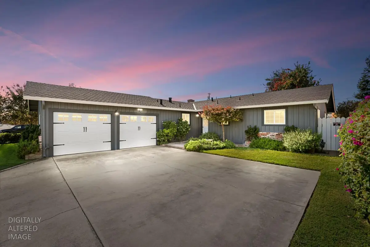 550 N Oak Avenue, Oakdale, CA 95361 - #1