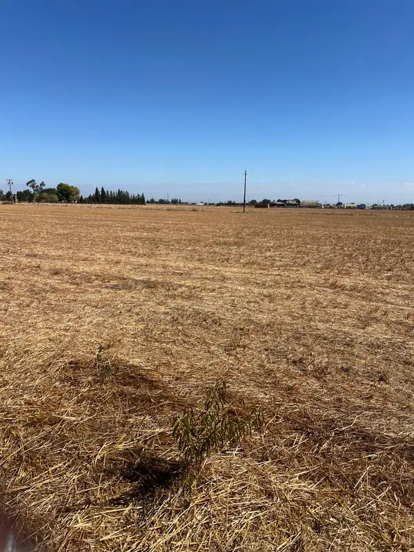 25653 N Toste Lane, Acampo, CA 95220