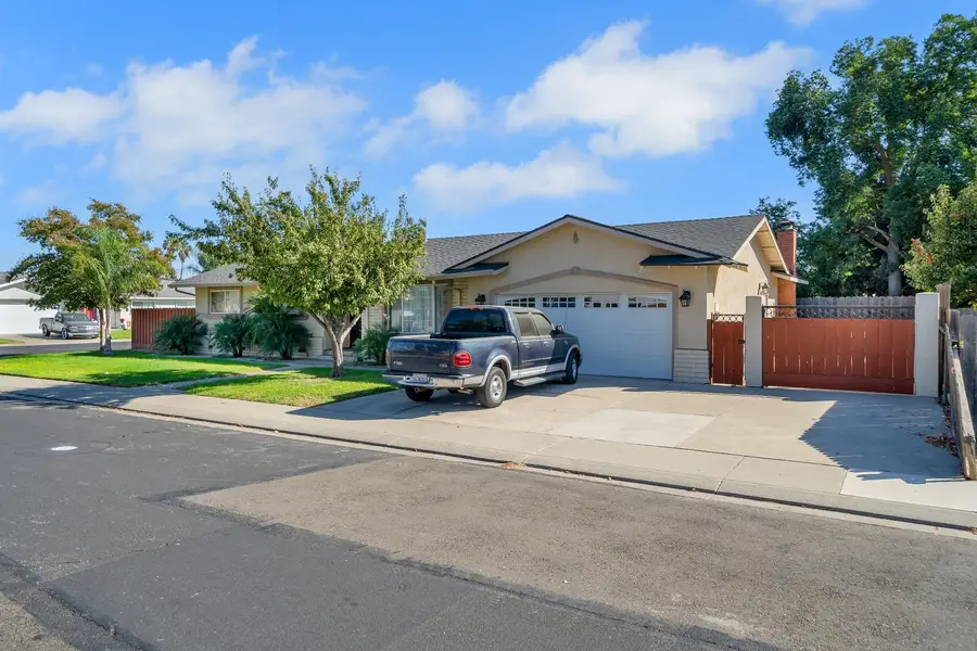 594 Parkwood Drive, Manteca, CA 95336 - #3