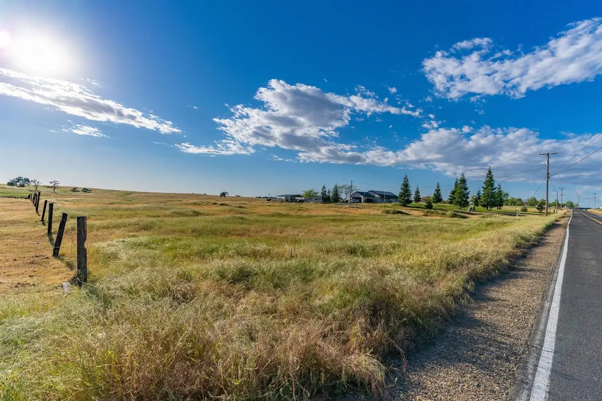 1355 Duck Creek Rd, Ione, CA 95640 - #1