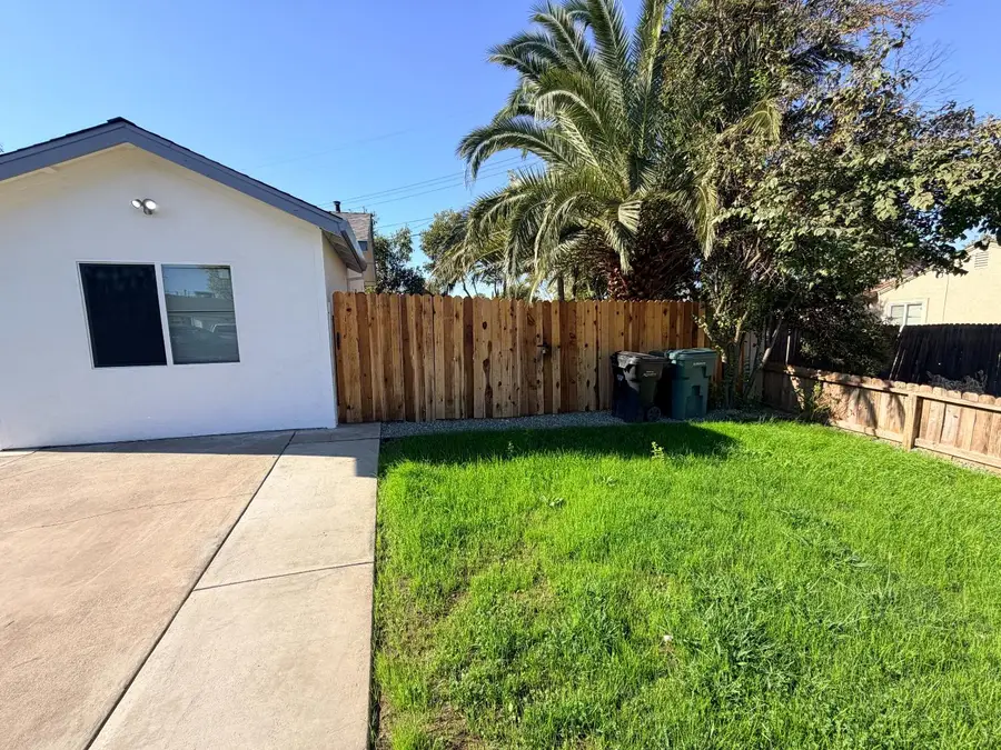 3660 Lowry Drive, North Highlands, CA 95660 - #3