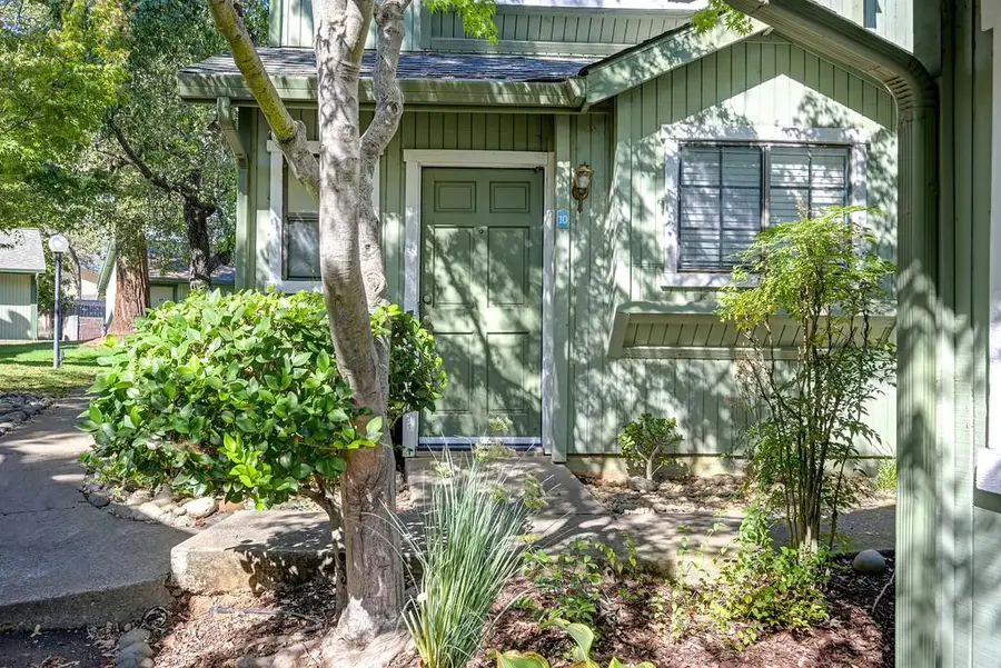 3133 Cambridge Road, Cameron Park, CA 95682 - #2