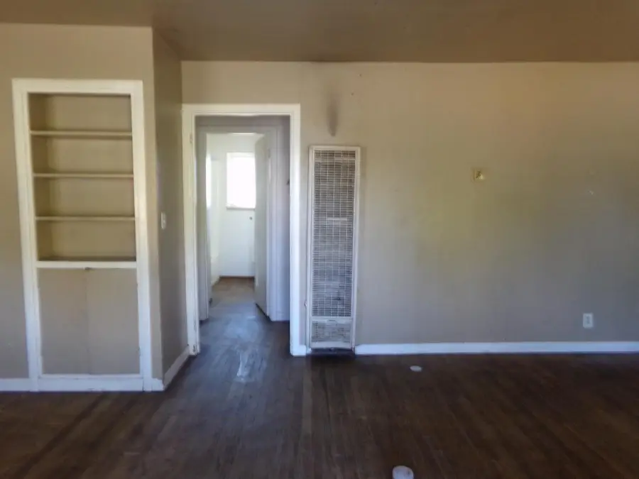 3560 23rd Avenue, Sacramento, CA 95820 - #2