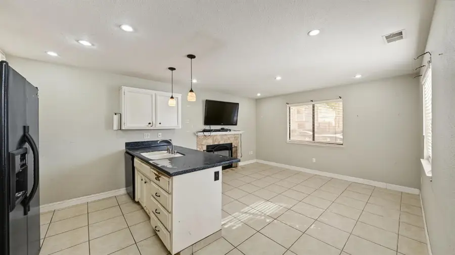 433 Benjamin Place, Manteca, CA 95337 - #3