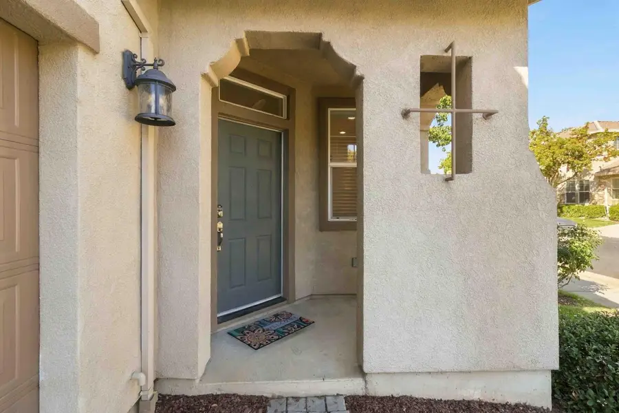 127 Dragonfly Circle, Sacramento, CA 95834 - #2