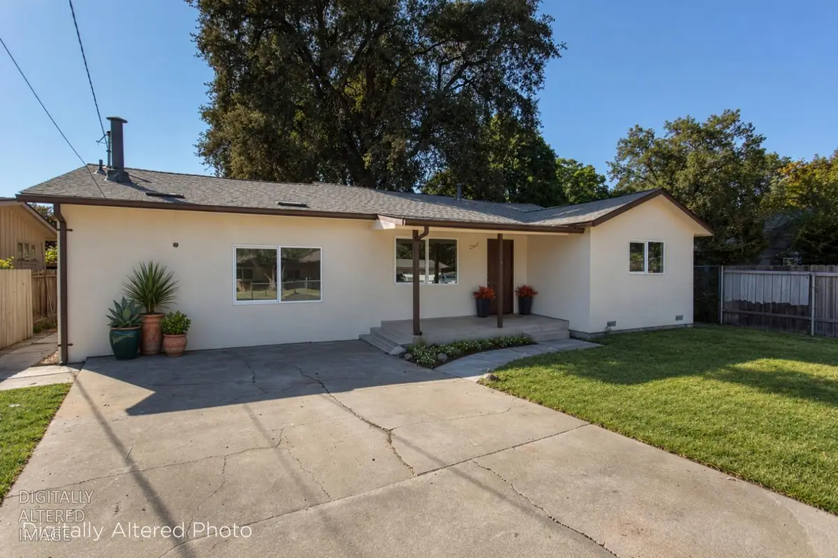 2135 Idaho Avenue, Stockton, CA 95204 - #1
