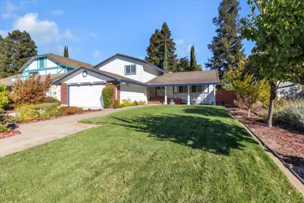 8559 Coral Crest Court, Elk Grove, CA 95624