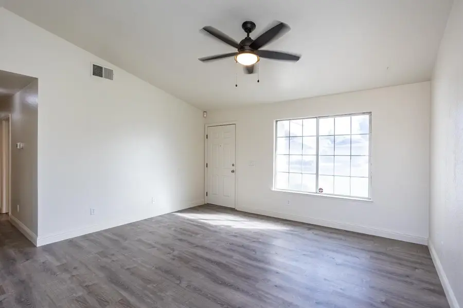 6013 Tennessee Avenue, Riverbank, CA 95367 - #3