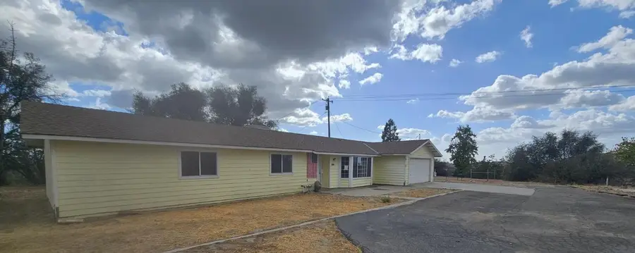 46330 Van Teri Road, Coarsegold, CA 93614 - #2