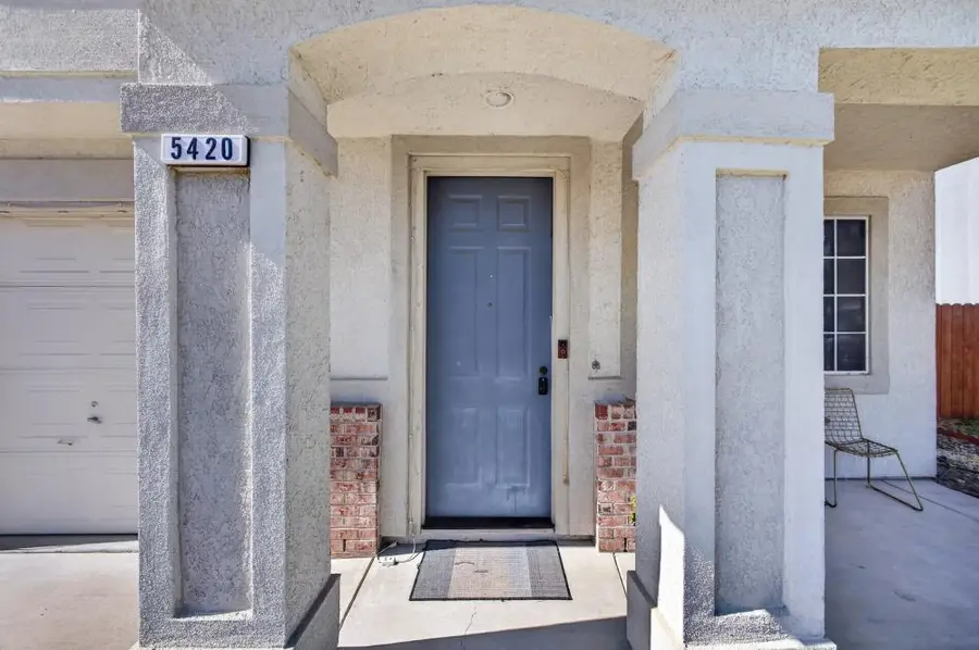 5420 Elk Hollow Court, Elk Grove, CA 95758 - #3