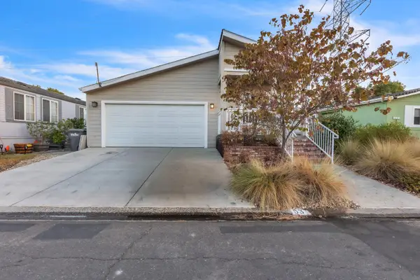 53 Hancock Dr, Roseville, CA 95678