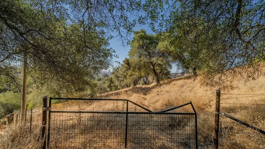 8516 Garden Lane, Mokelumne Hill, CA 95245 - #2