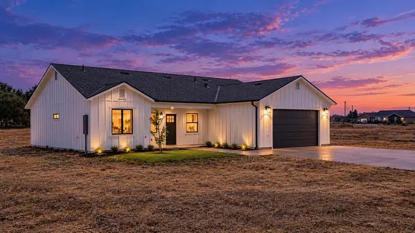 1986 Village Drive, Ione, CA 95640