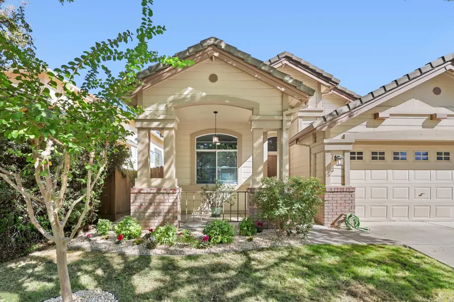 2305 Dinwiddie Way, Elk Grove, CA 95758 - #2