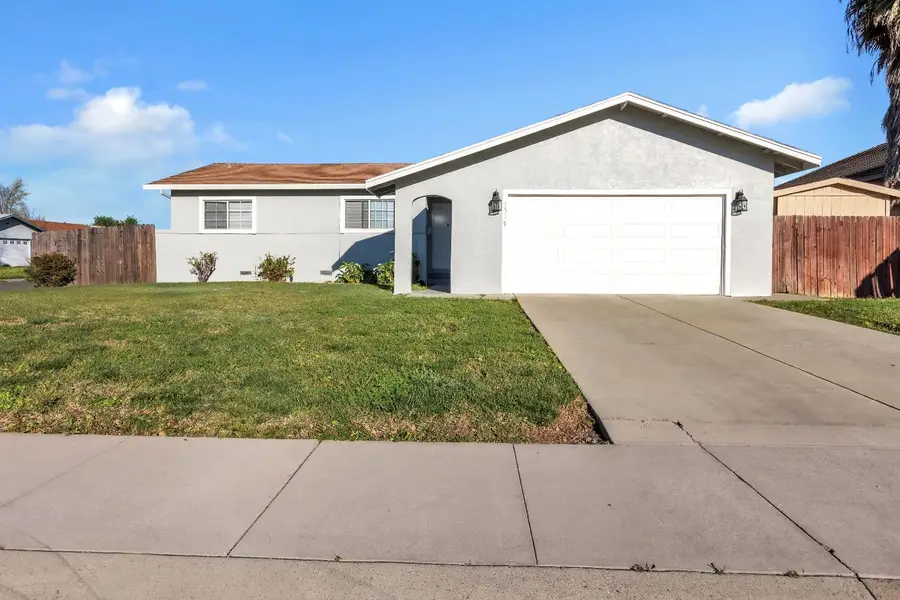 7517 Addison Way, Sacramento, CA 95822 - #2