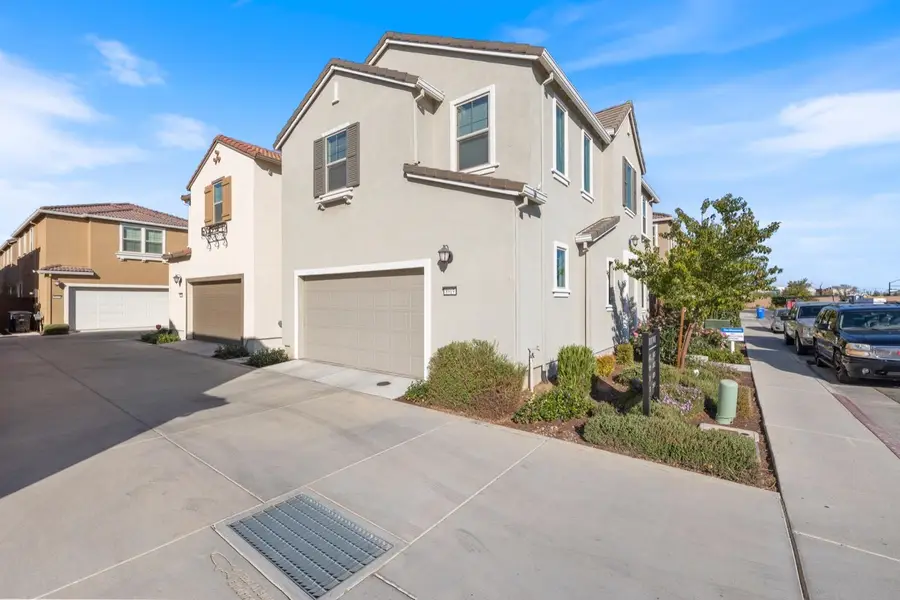 8919 Upbeat Way, Elk Grove, CA 95757 - #2